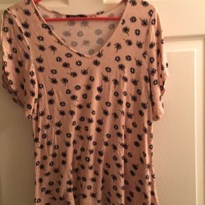 Cute, small Max Jeans top. Would pair really cute with leggings or jeans